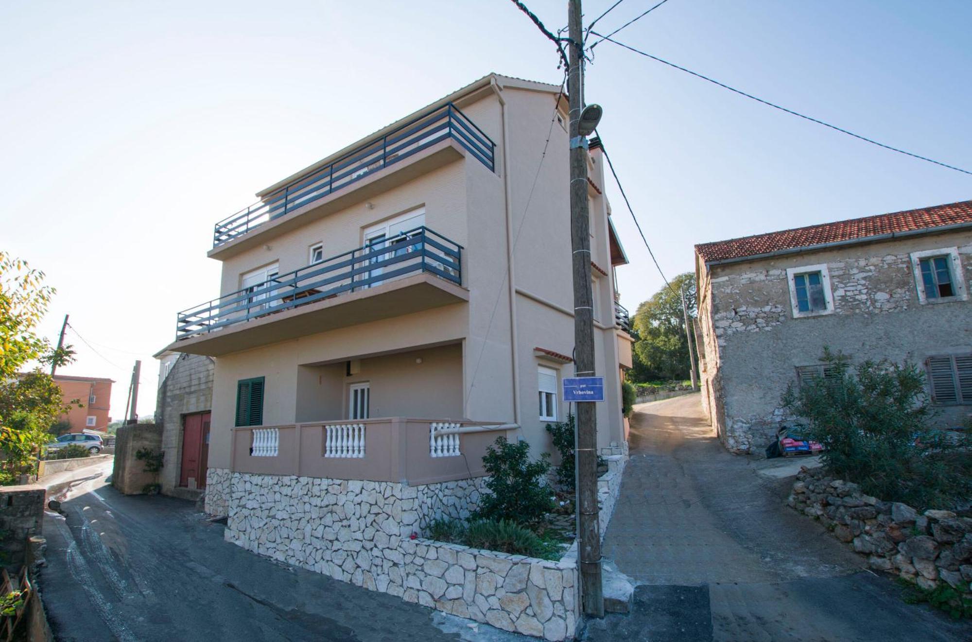 Apartment Marin Tkon Bagian luar foto