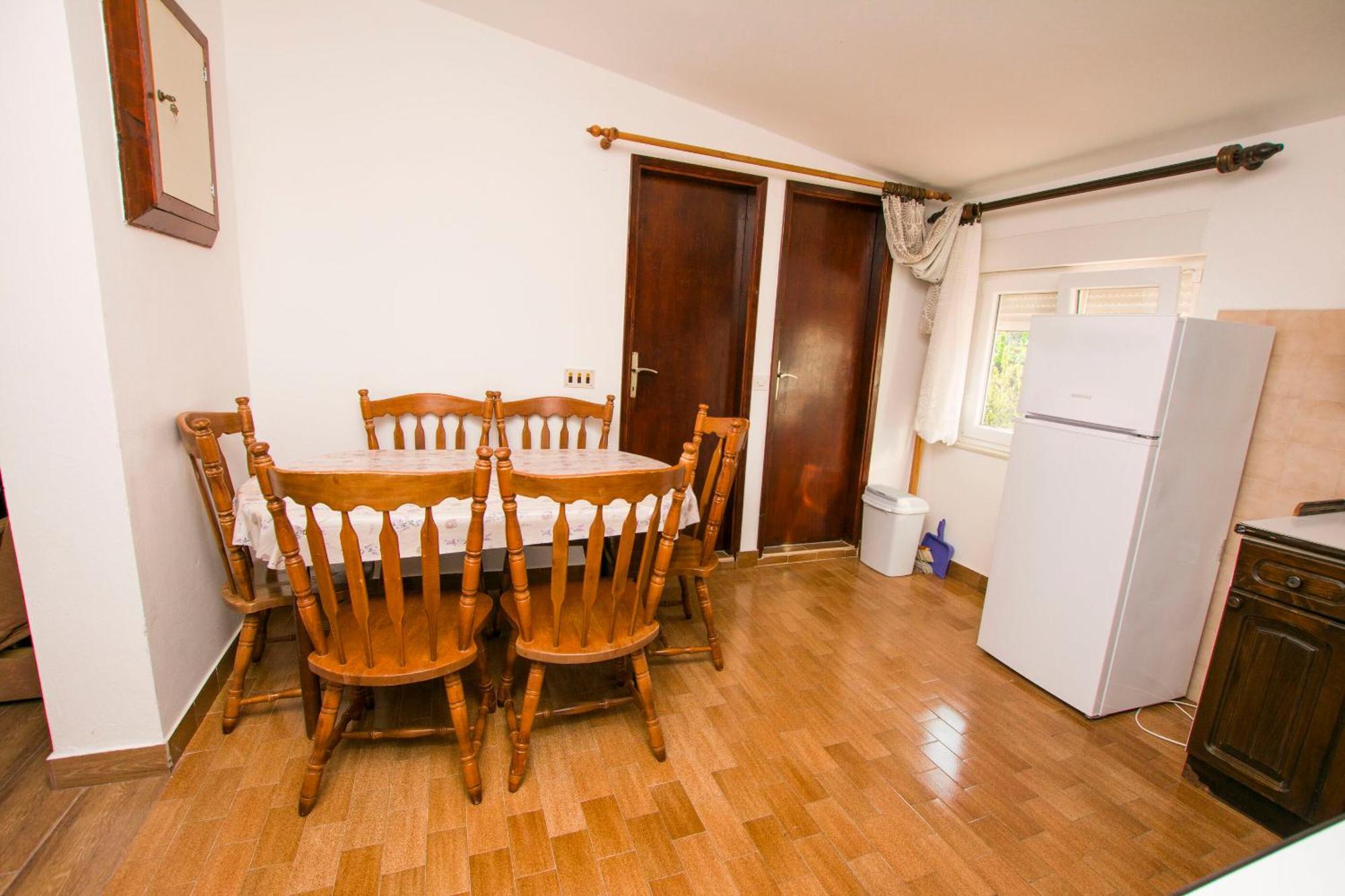 Apartment Marin Tkon Bagian luar foto