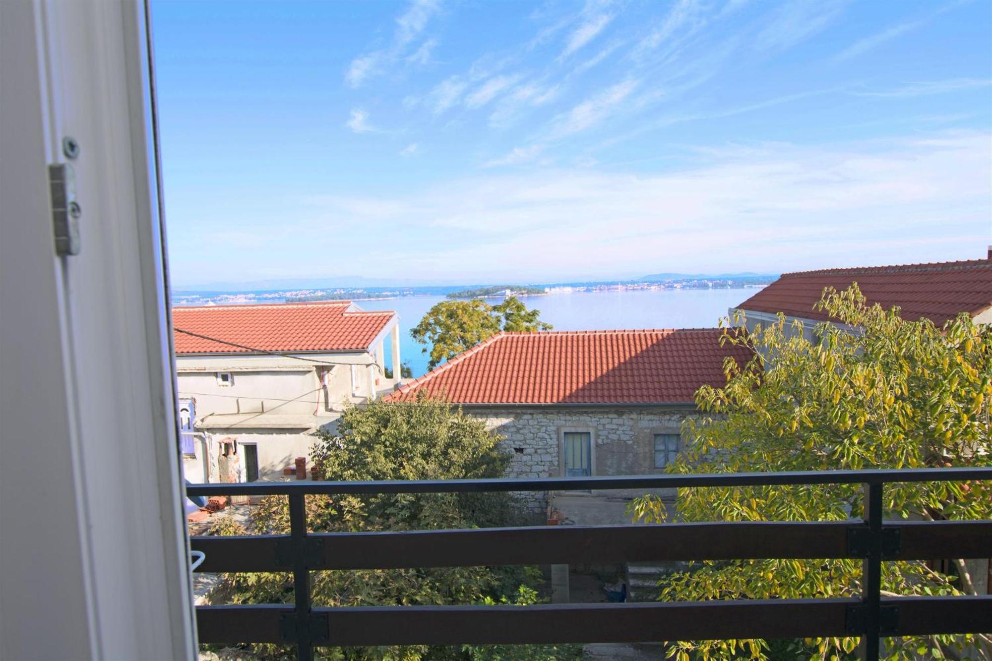 Apartment Marin Tkon Bagian luar foto